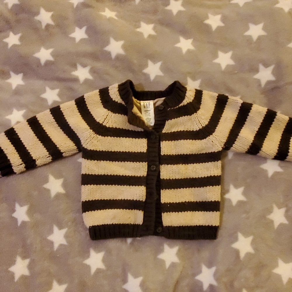 Baby sweater